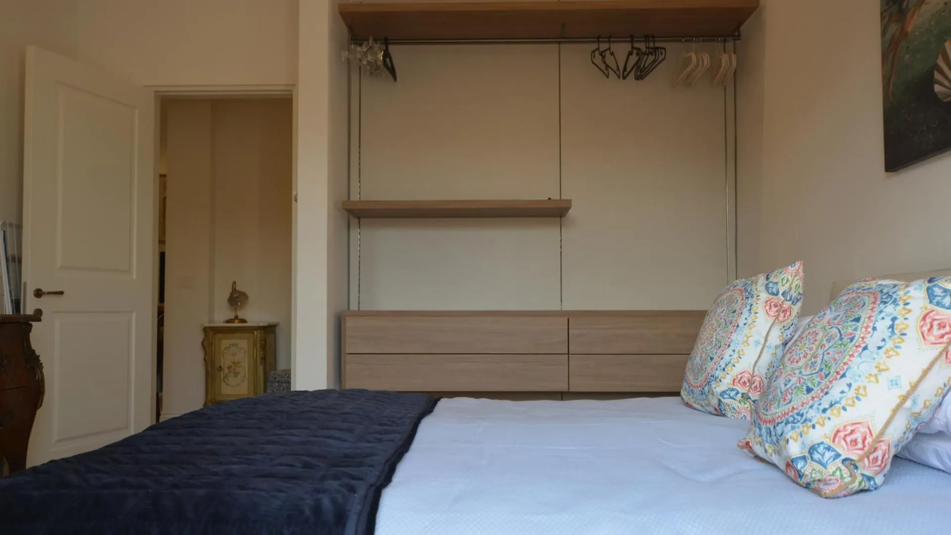 Servi Elegant Apartment With Terrace Florence