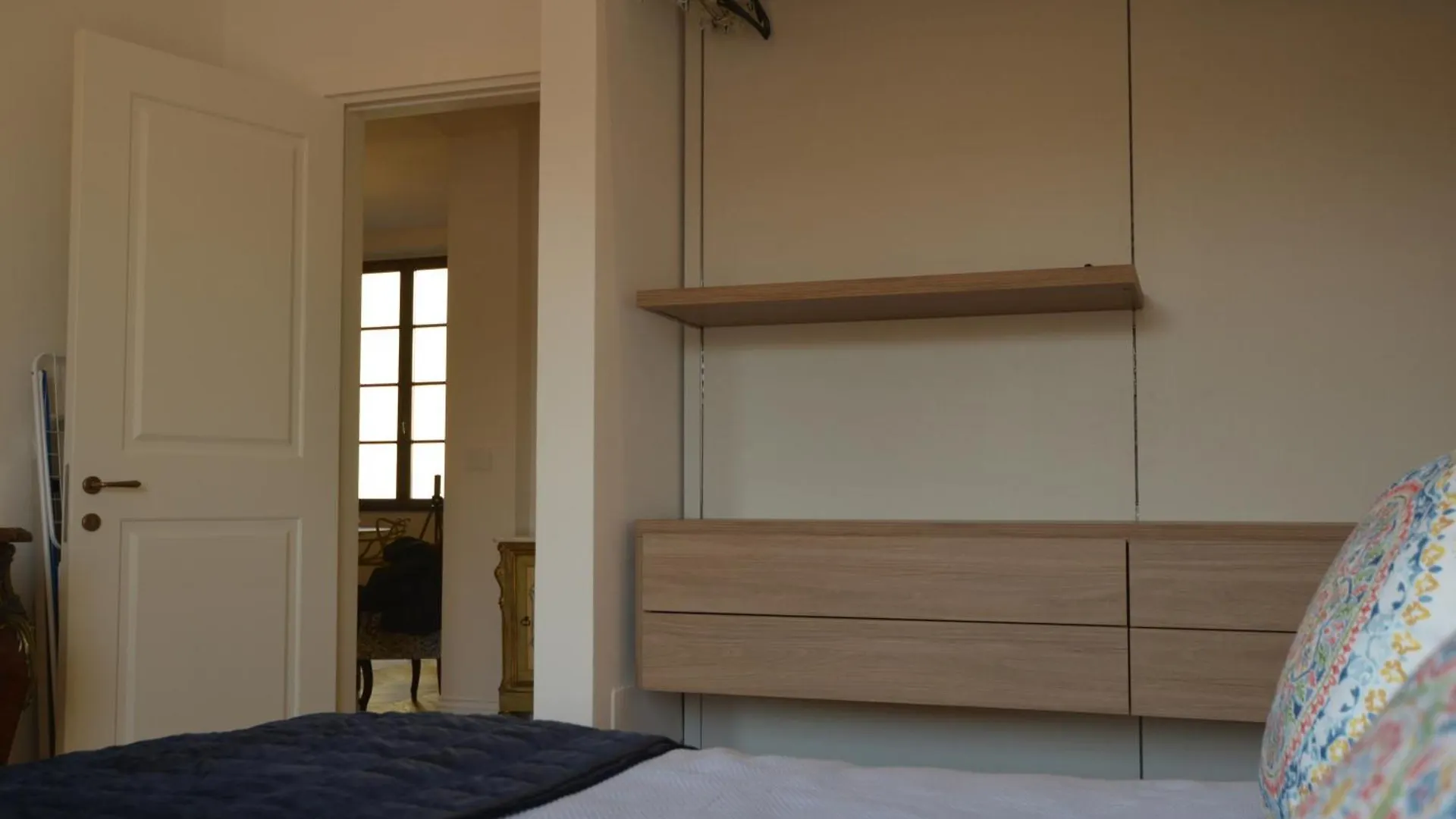 Servi Elegant Apartment With Terrace Florence