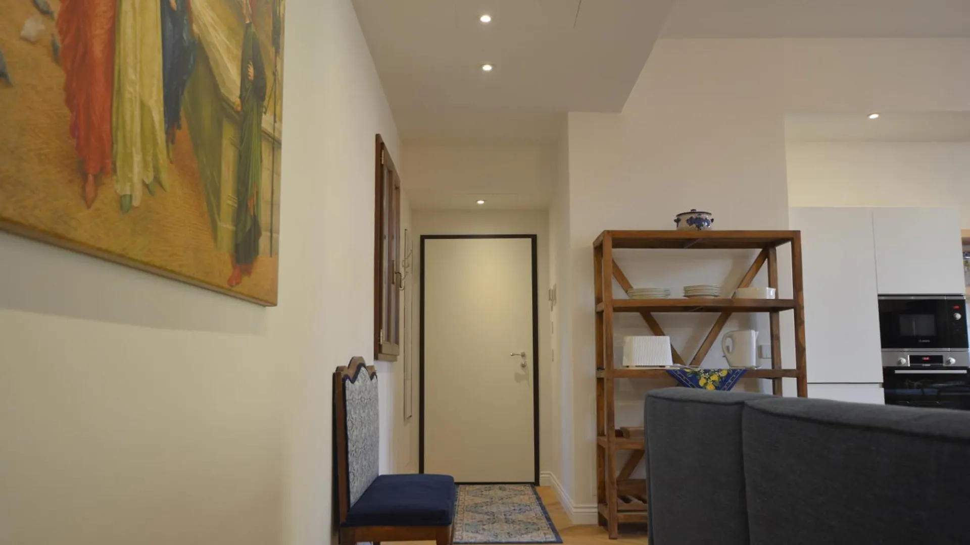 Servi Elegant Apartment With Terrace Florence Italy