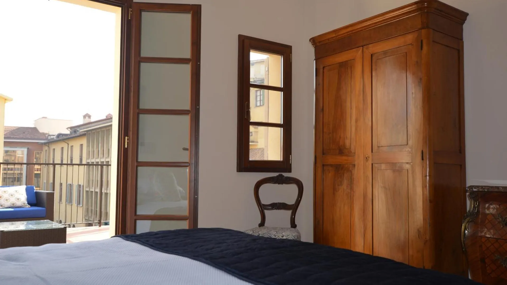 Servi Elegant Apartment With Terrace Florence Italy