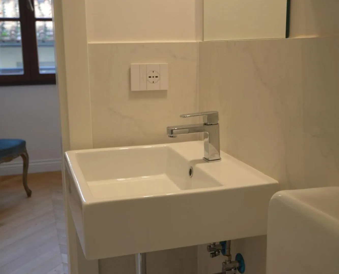 Servi Elegant Apartment With Terrace Florence