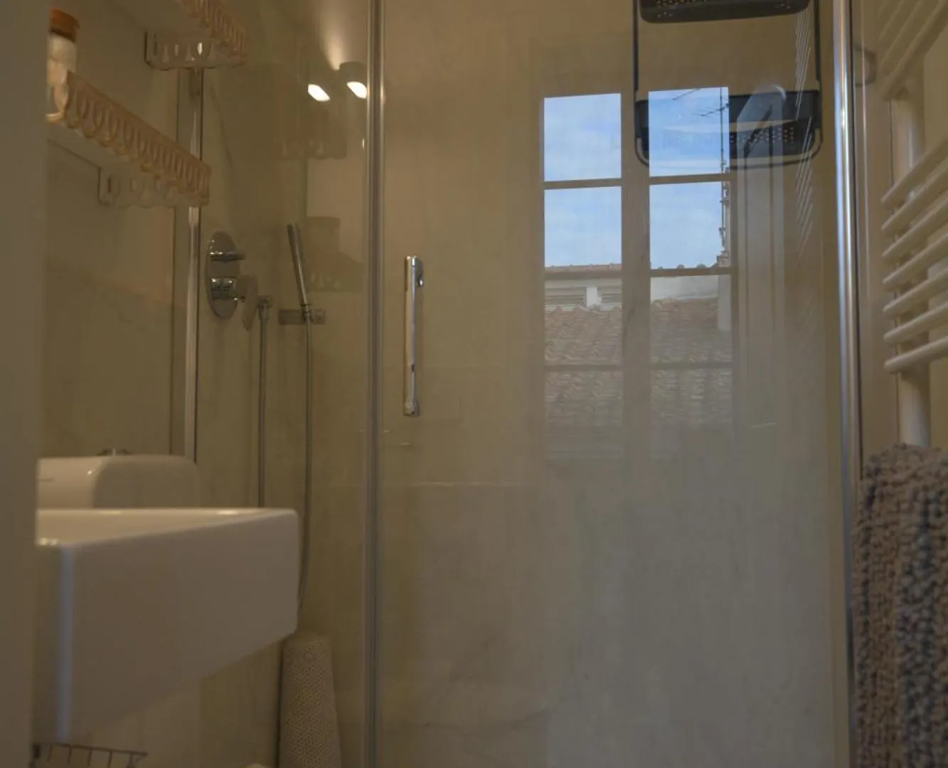Servi Elegant Apartment With Terrace Florence