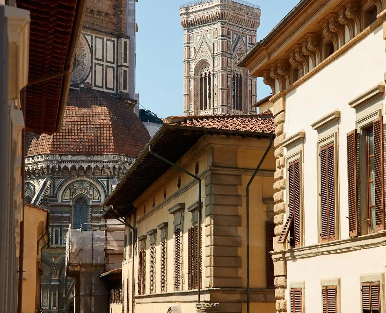 Servi Elegant Apartment With Terrace Florence
