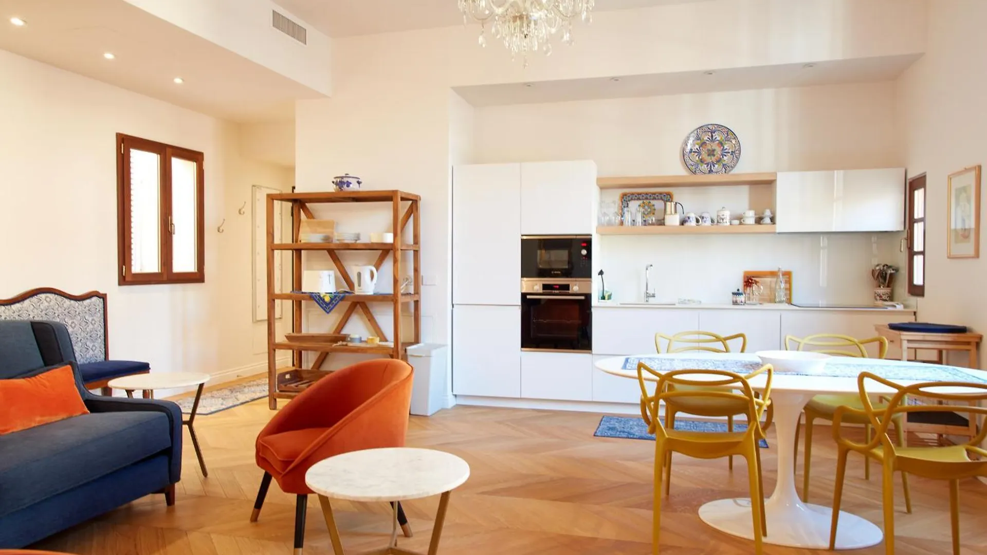 Servi Elegant Apartment With Terrace Florence